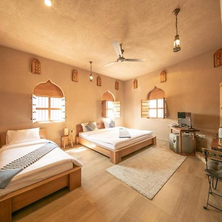 Alaqur View Inn نزل واجهة العقر Nizva Kültér fotó