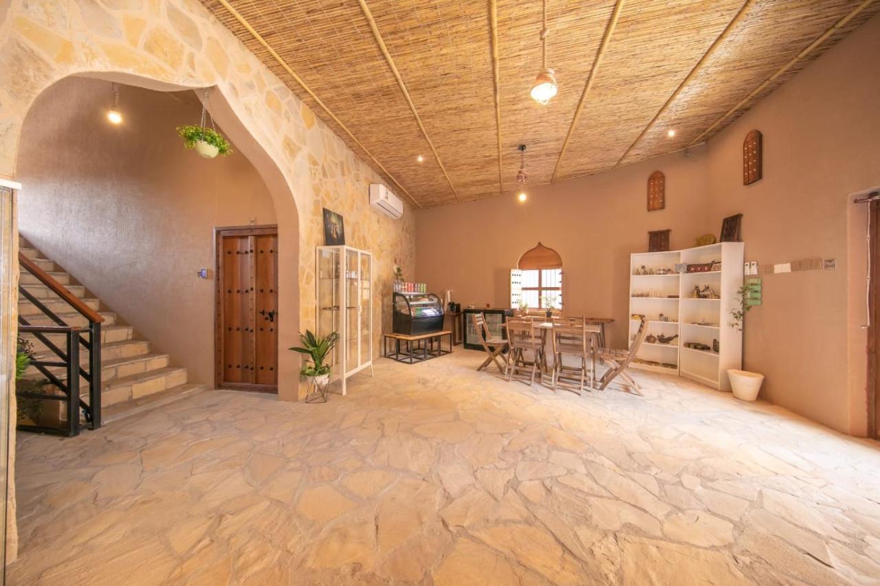Alaqur View Inn نزل واجهة العقر Nizva Kültér fotó