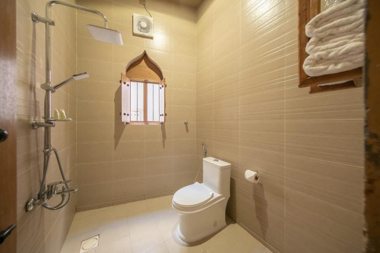 Alaqur View Inn نزل واجهة العقر Nizva Kültér fotó