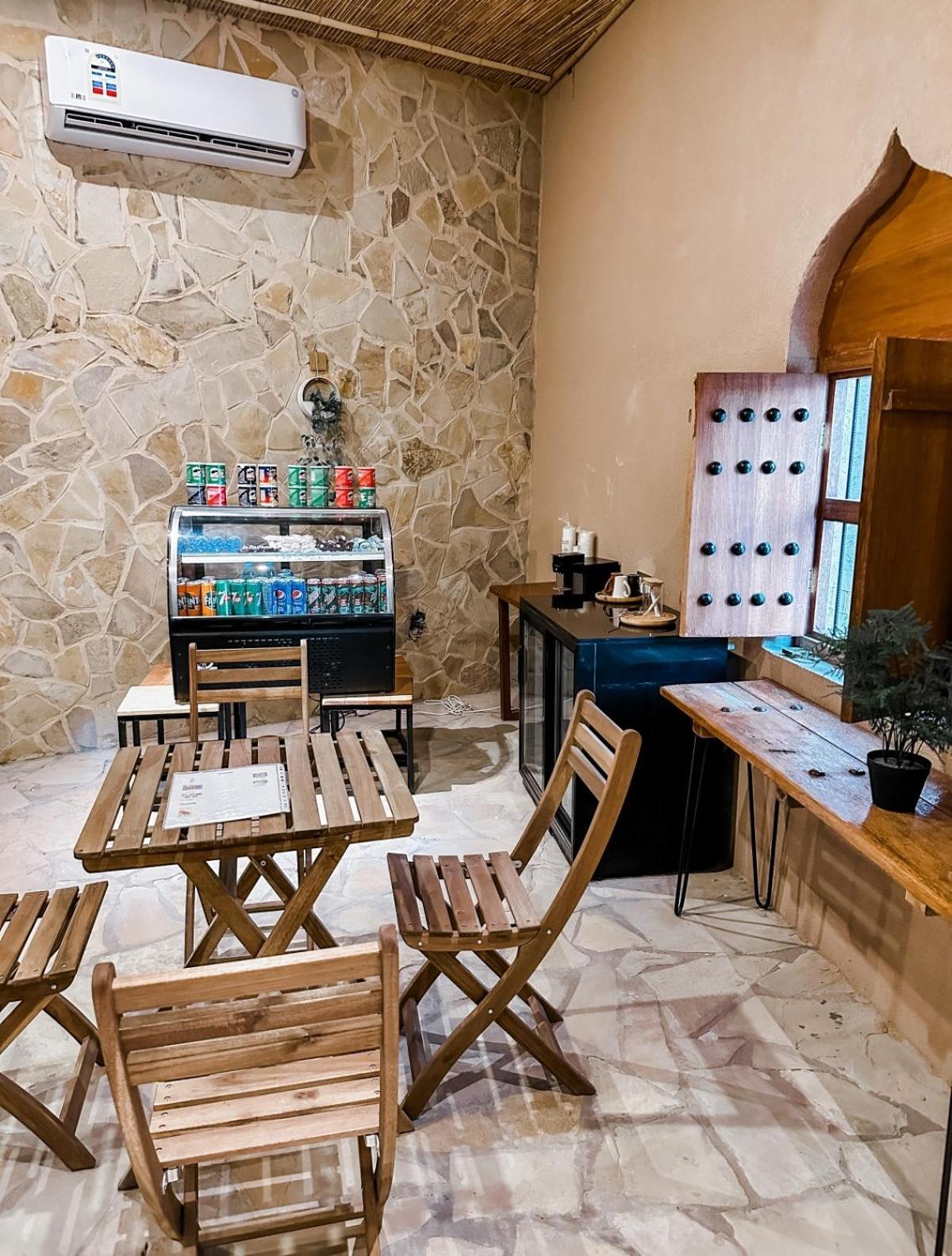 Alaqur View Inn نزل واجهة العقر Nizva Kültér fotó