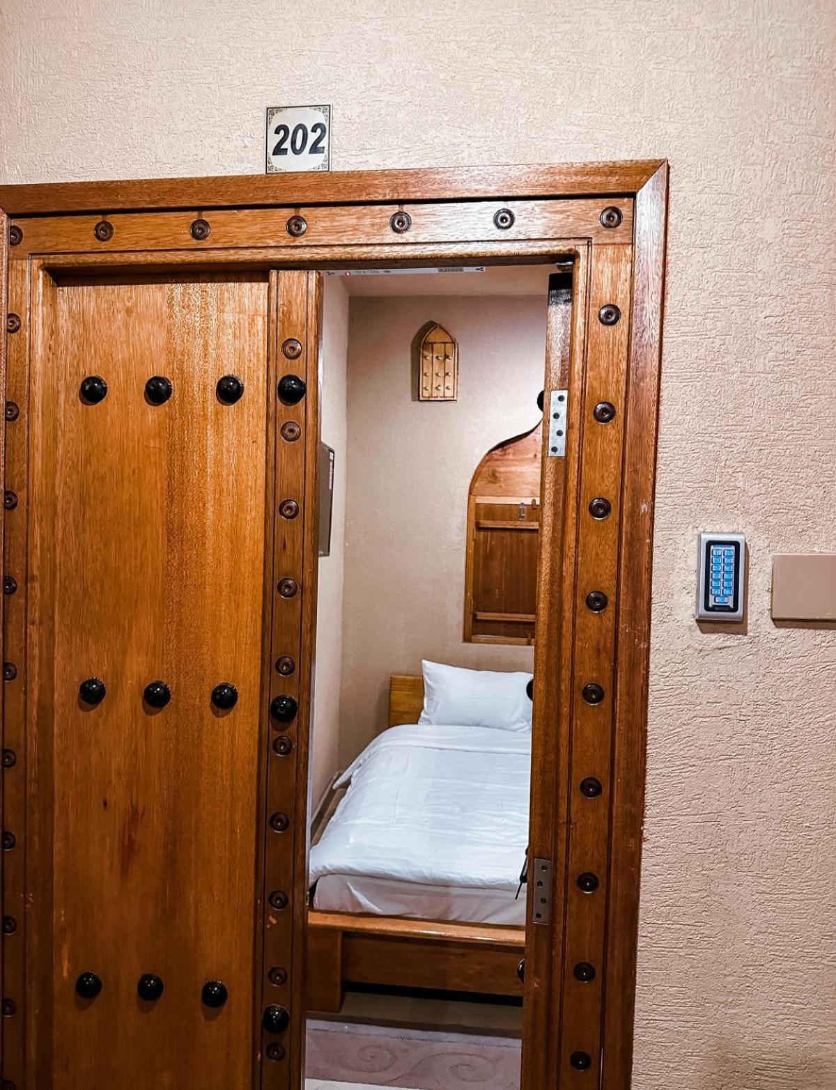 Alaqur View Inn نزل واجهة العقر Nizva Kültér fotó